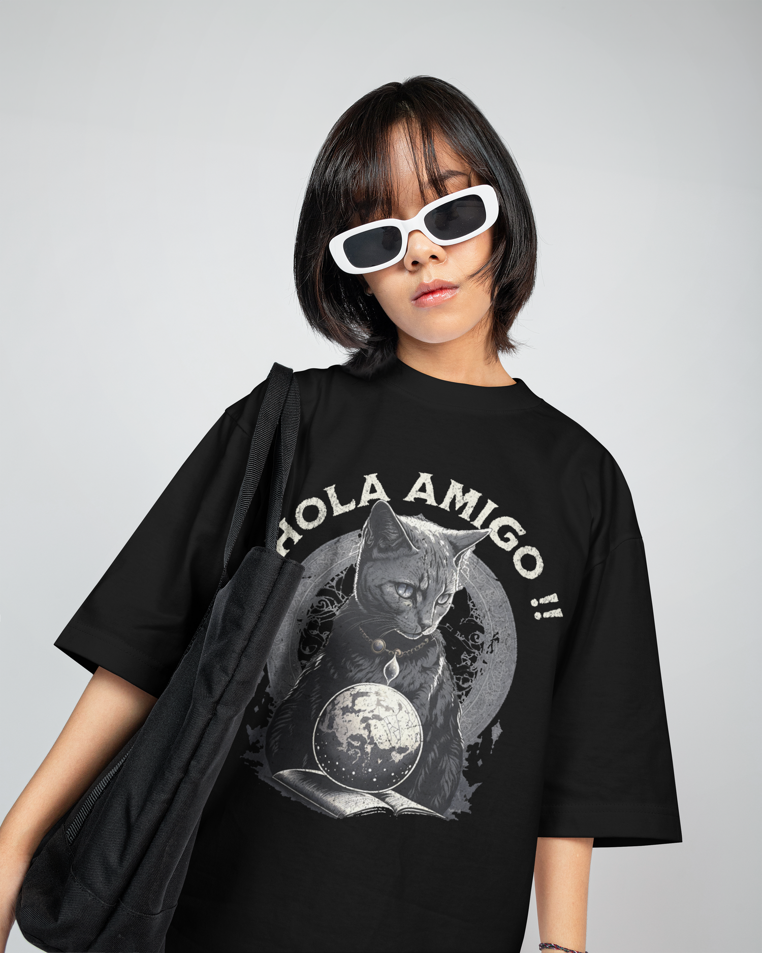 Hola Amigo Unisex Oversized Tshirt